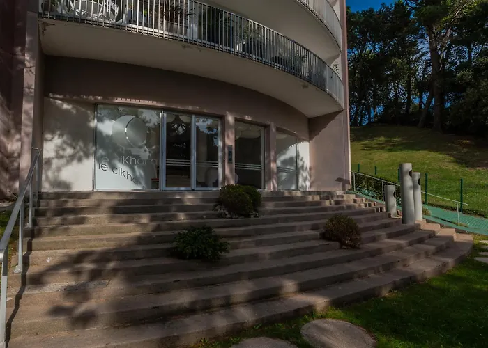 Le Cikhara Apartment *